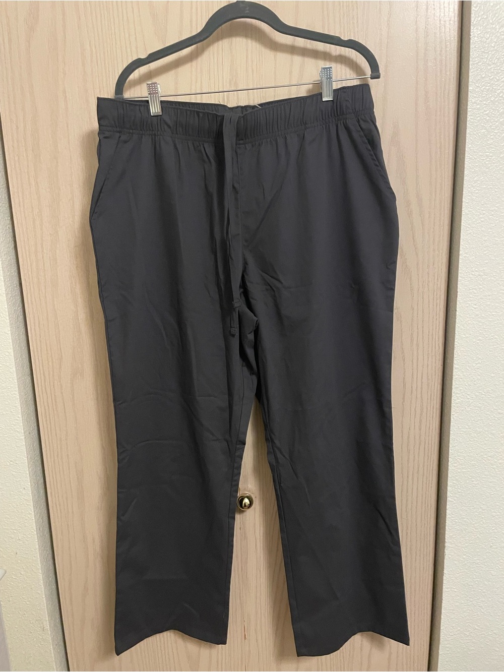 Cherokee Women's Gray Straight-Leg Pull-On Scrub Pants with Elastic Waist Scrubs